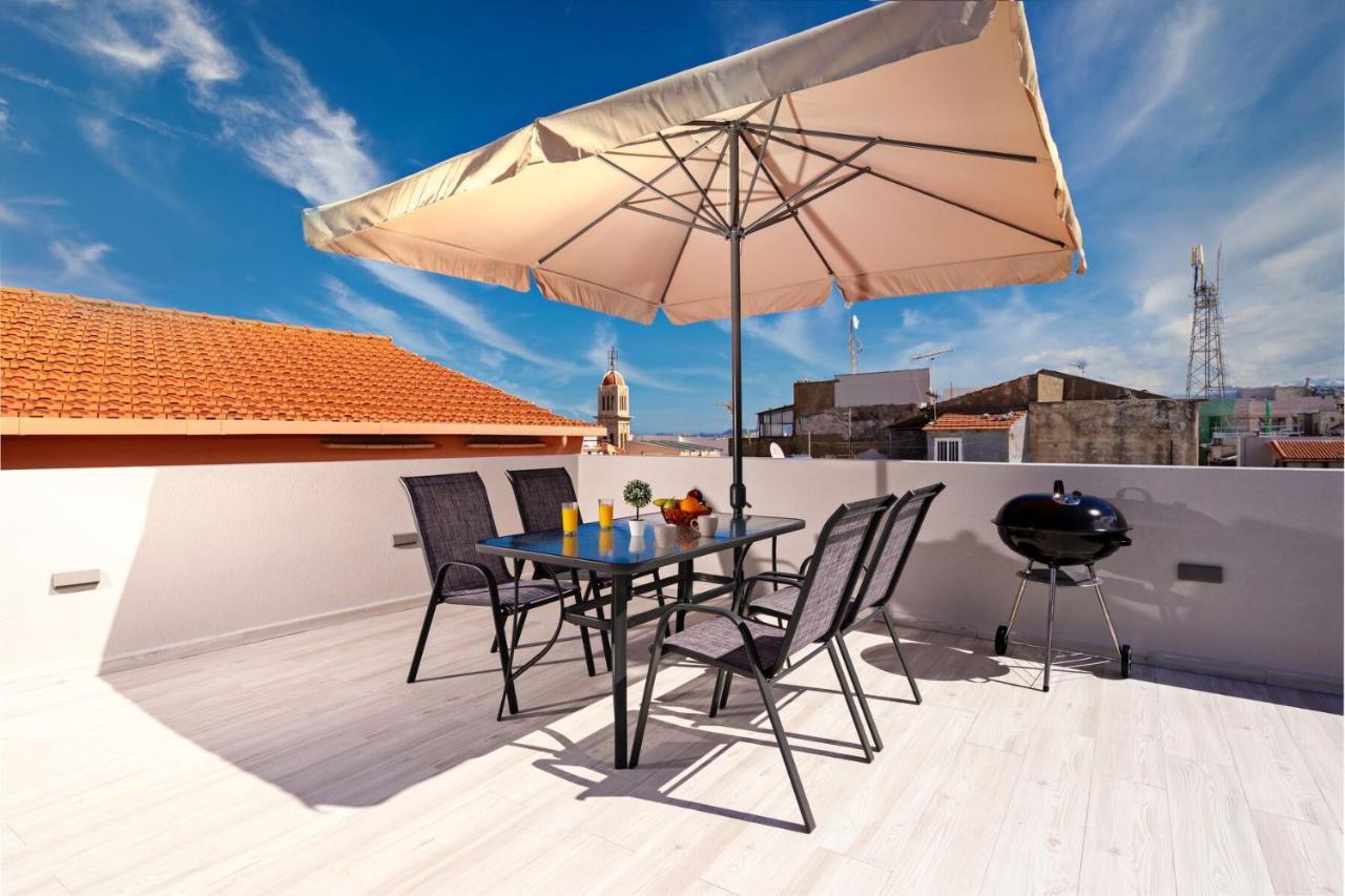 White&Gray Apartment Rethymno  Bagian luar foto